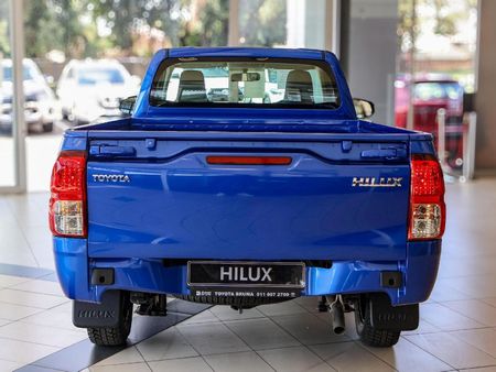 2024-Toyota-Hilux-20-VVTi-Single-Cab_5