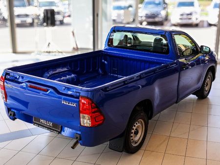 2024-Toyota-Hilux-20-VVTi-Single-Cab_6