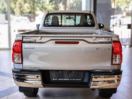 2024-Toyota-Hilux-24-GD-6-Raised-Body-Raider-Auto-Single-Cab_5