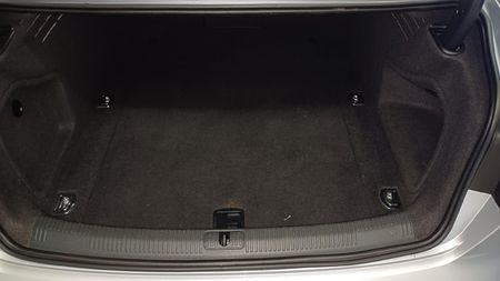 2017-Audi-A4-14-TFSI-Auto_6