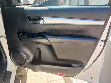 2017-Toyota-Hilux-28-GD-6-Raider-4x4-Double-Cab-Auto_10