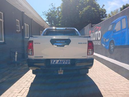 2017-Toyota-Hilux-28-GD-6-Raider-4x4-Auto-Double-Cab_3