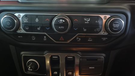 2024-Jeep-Wrangler-36-V6-Rubicon-2-dr-Auto_13