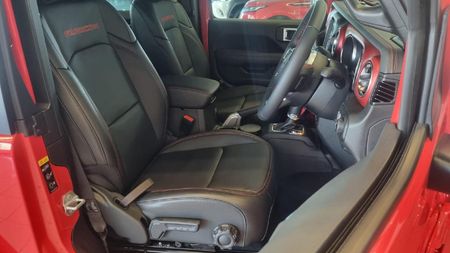 2024-Jeep-Wrangler-36-V6-Rubicon-2-dr-Auto_6