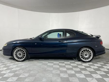 2001-Hyundai-Tiburon-20_12