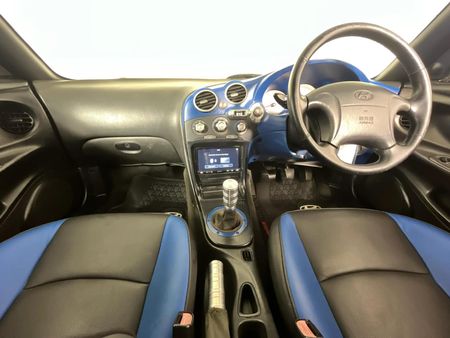 2001-Hyundai-Tiburon-20_1