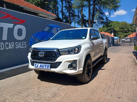 2019-Toyota-Hilux-28-GD-6-Raised-Body-Auto-Raider-Double-Cab_0