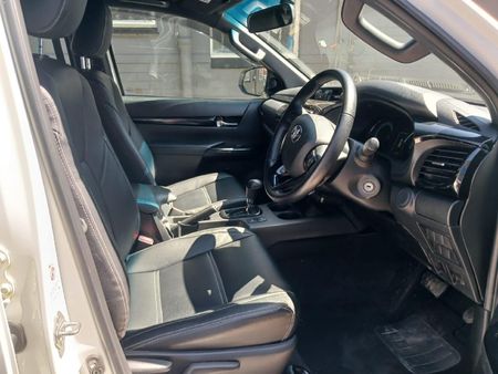 2019-Toyota-Hilux-28-GD-6-Raised-Body-Auto-Raider-Double-Cab_8
