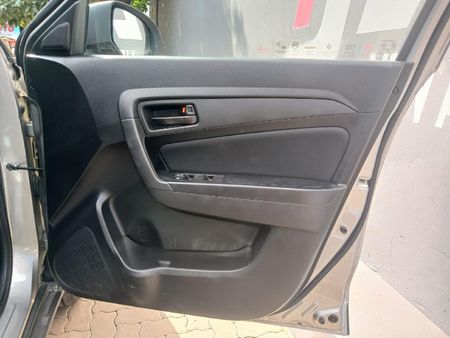 2021-Toyota-Urban-Cruiser-15-Xs-Auto_10