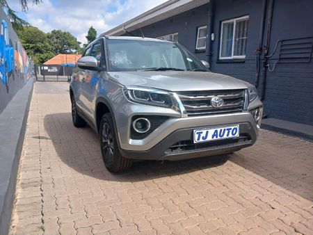 2021-Toyota-Urban-Cruiser-15-Xs-Auto_2