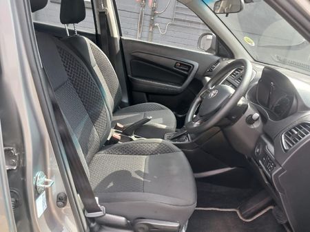 2021-Toyota-Urban-Cruiser-15-Xs-Auto_8
