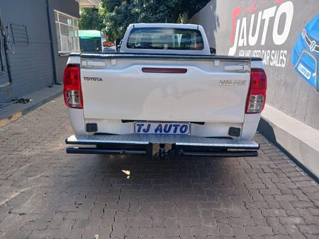 2022-Toyota-Hilux-24-GD-Single-Cab_4