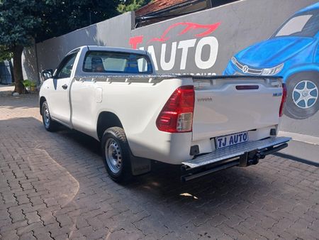 2022-Toyota-Hilux-24-GD-Single-Cab_5