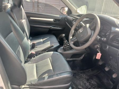 2022-Toyota-Hilux-24-GD-Single-Cab_7
