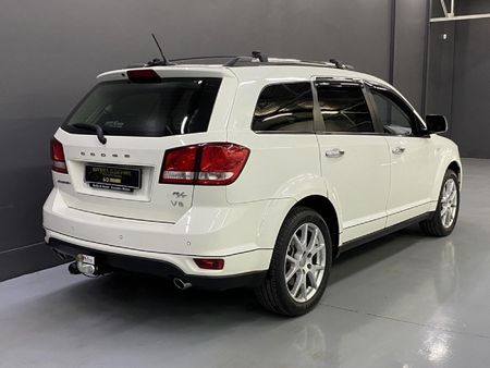 2015-Dodge-Journey-36-V6-SXT-Auto_10