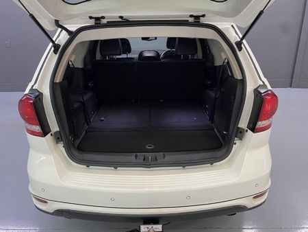 2015-Dodge-Journey-36-V6-SXT-Auto_5