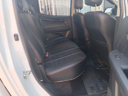 2021-Isuzu-D-Max-250-HO-X-Rider-Auto-Double-Cab_9