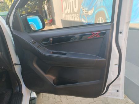 2021-Isuzu-D-Max-250-HO-X-Rider-Auto-Double-Cab_10