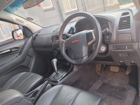 2021-Isuzu-D-Max-250-HO-X-Rider-Auto-Double-Cab_6