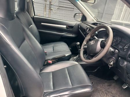 2020-Toyota-Hilux-24-GD-Single-Cab_7