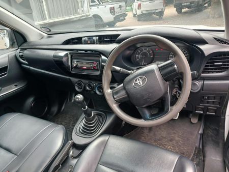 2020-Toyota-Hilux-24-GD-Single-Cab_8