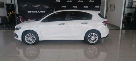 2024-Fiat-Tipo-City-Life-14-5-dr_4
