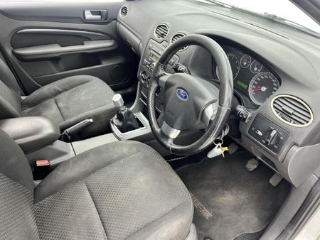 2007-Ford-Focus-16-Si-5-dr_14