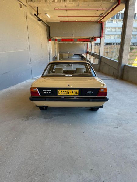 1978-Ford-Cortina-30S_1