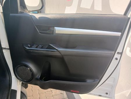 2021-Toyota-Hilux-28-GD-6-Raised-Body-Legend-Auto-Extended-Cab_10
