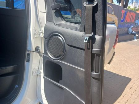 2021-Toyota-Hilux-28-GD-6-Raised-Body-Legend-Auto-Extended-Cab_11