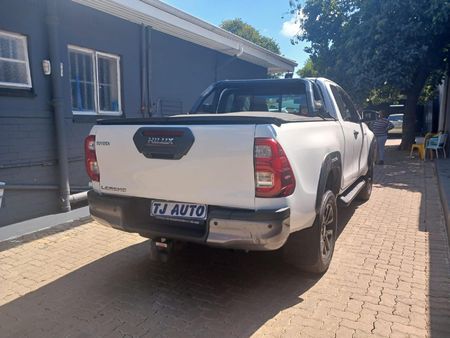 2021-Toyota-Hilux-28-GD-6-Raised-Body-Legend-Auto-Extended-Cab_4