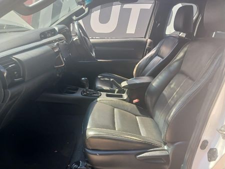 2021-Toyota-Hilux-28-GD-6-Raised-Body-Legend-Auto-Extended-Cab_8
