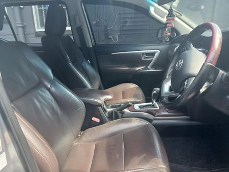 2016-Toyota-Fortuner-28-GD-6-Raised-Body-Auto_7