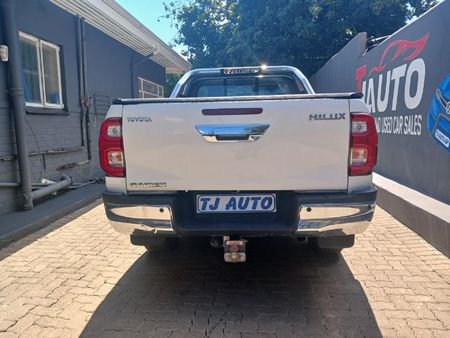 2022-Toyota-Hilux-24-GD-6-Raised-Body-Raider-Auto-Extended-Cab_3