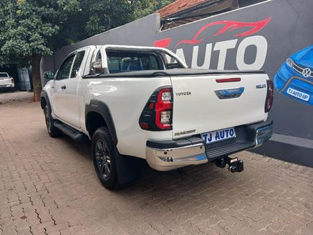 2023-Toyota-Hilux-24-GD-6-Raised-Body-Raider-Extended-Cab_6