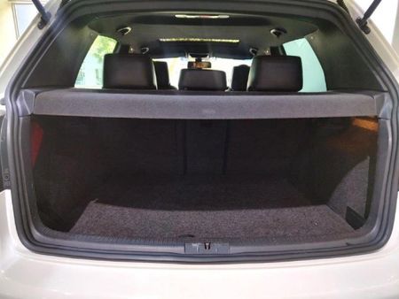 2013-Volkswagen-Golf-VI-20-TSI-R-Auto_5