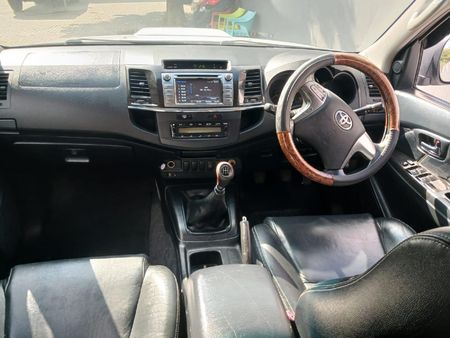 2014-Toyota-Fortuner-30-D-4D-Raised-Body_6