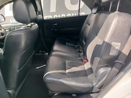 2014-Toyota-Fortuner-30-D-4D-Raised-Body_8
