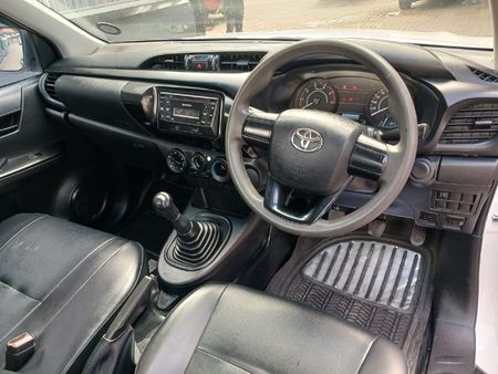 2020-Toyota-Hilux-24-GD-Single-Cab_6