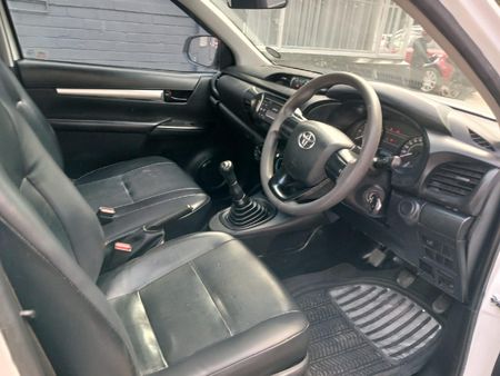 2020-Toyota-Hilux-24-GD-Single-Cab_7