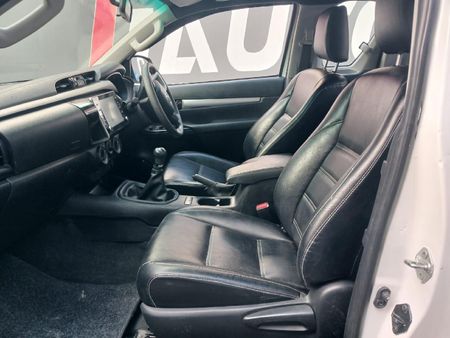 2021-Toyota-Hilux-24-GD-6-Raised-Body-Raider-Extended-Cab_9
