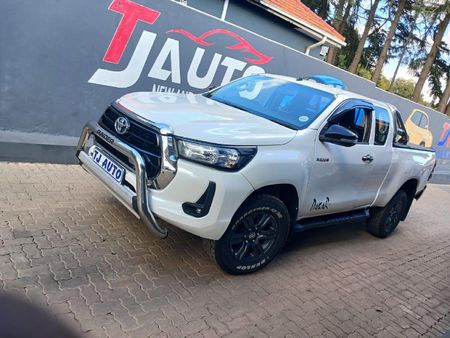 2021-Toyota-Hilux-24-GD-6-Raised-Body-Raider-Extended-Cab_1