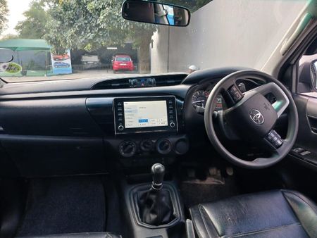 2021-Toyota-Hilux-24-GD-6-Raised-Body-Raider-Extended-Cab_7