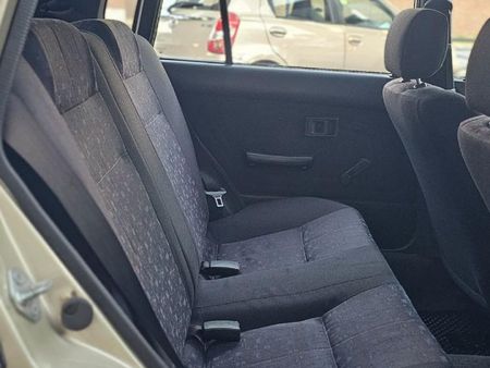 2005-Toyota-Tazz-130_16