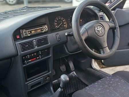 2005-Toyota-Tazz-130_19