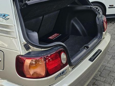 2005-Toyota-Tazz-130_32