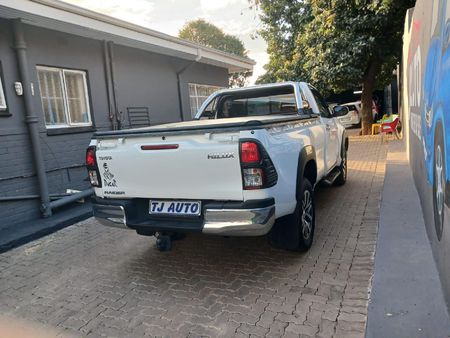 2018-Toyota-Hilux-28-GD-6-Raised-Body-Raider-Single-Cab_3