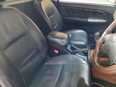 2016-Toyota-Hilux-30-D-4D-Legend-45-Raised-Body-Single-Cab_10