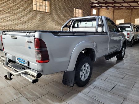 2016-Toyota-Hilux-30-D-4D-Legend-45-Raised-Body-Single-Cab_4