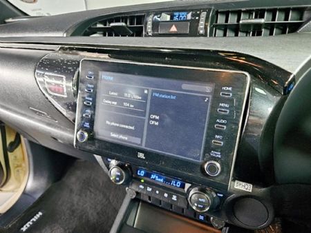 2023-Toyota-Hilux-28-GD-6-Raised-Body-Legend-Auto-Double-Cab_13